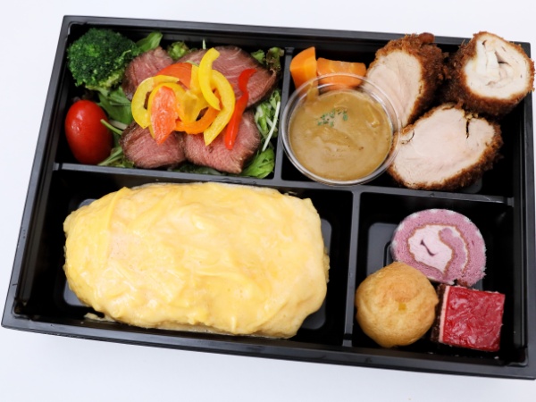 【500mlペット茶付き】煮かつ&ふわふわオムライスwithカレーディップ（ローストビーフ）