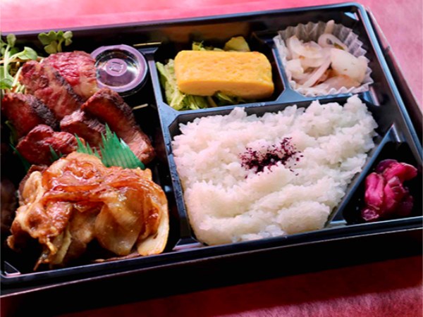 長崎和牛出島ばらいろステーキと生姜焼き弁当