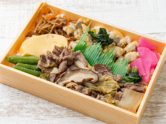 牛すき焼きと浅利旨煮４種の総菜弁当