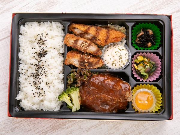 自家製きのこ煮込みハンバーグ×ミックスフライ弁当