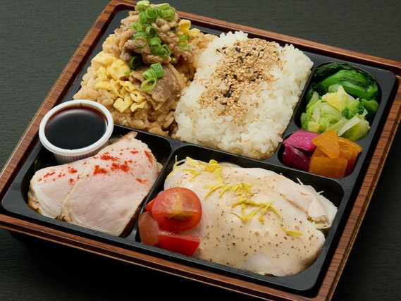 厳選ポークと牛焼肉弁当