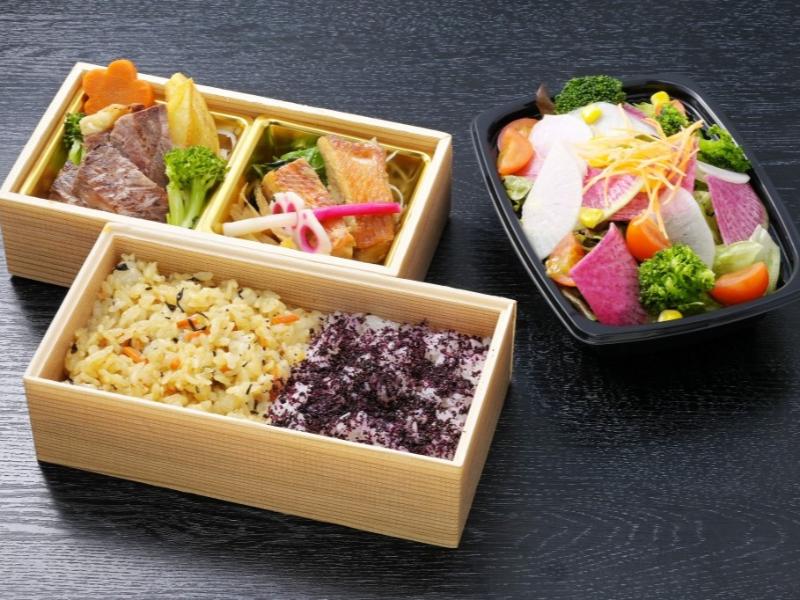 牛ハラミステーキと時季の魚煮つけ御膳（季節の彩りサラダ付き）