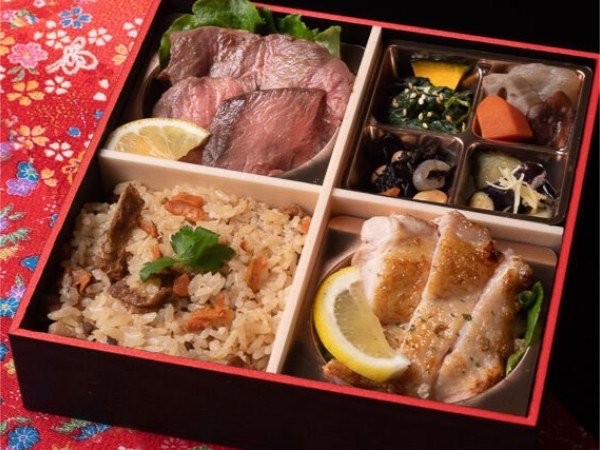 和牛ヒレ肉と桜姫鶏の炊き込み御膳