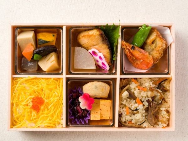 【冬限定】ふぐ唐揚げと厳選ぶりの照り焼き彩り御膳（2／28まで）