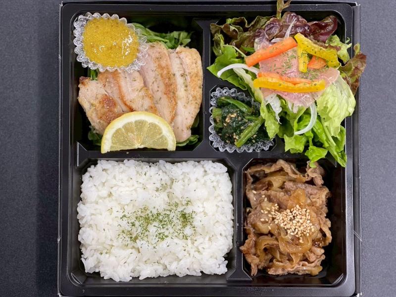 牛焼肉＆生ハムサラダ＆チキンステーキお弁当