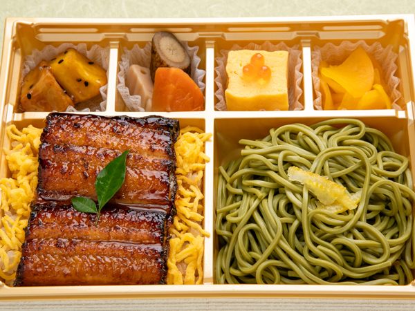 【日本鰻】うな丼と茶蕎麦の御弁当