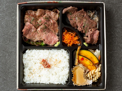 常陸牛炙りローストビーフと低温ハラミ炙り焼き弁当