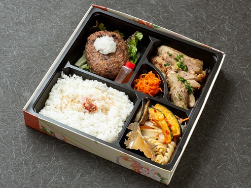 常陸牛入り炭火焼きハンバーグとねぎ塩チキンステーキ弁当