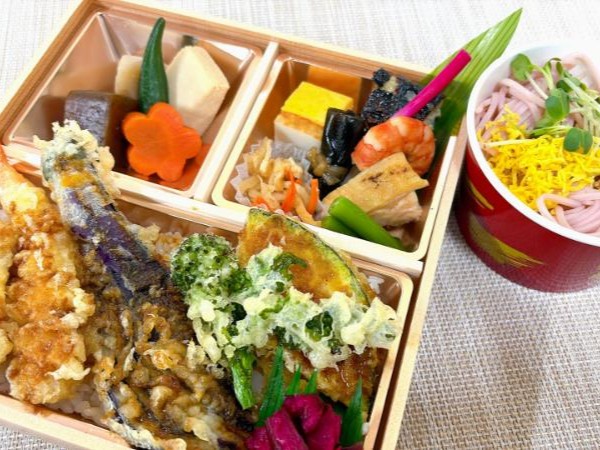 【3月～4月期間限定】春の天重御膳～ちょい桜そば～