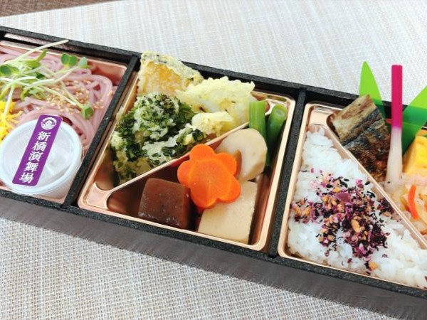 【3月～4月春季限定】演舞場　桜そば弁当