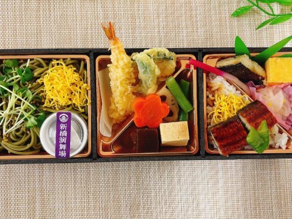 夏期限定（７月８月）　演舞場　茶そば弁当～うなぎ～