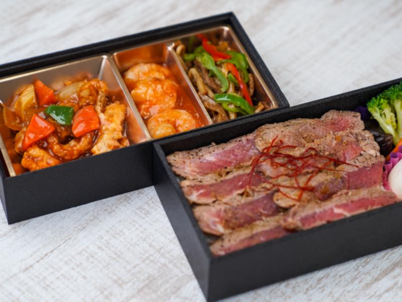 【贅沢二段弁当】サーロインステーキ＆人気中華御膳（白）