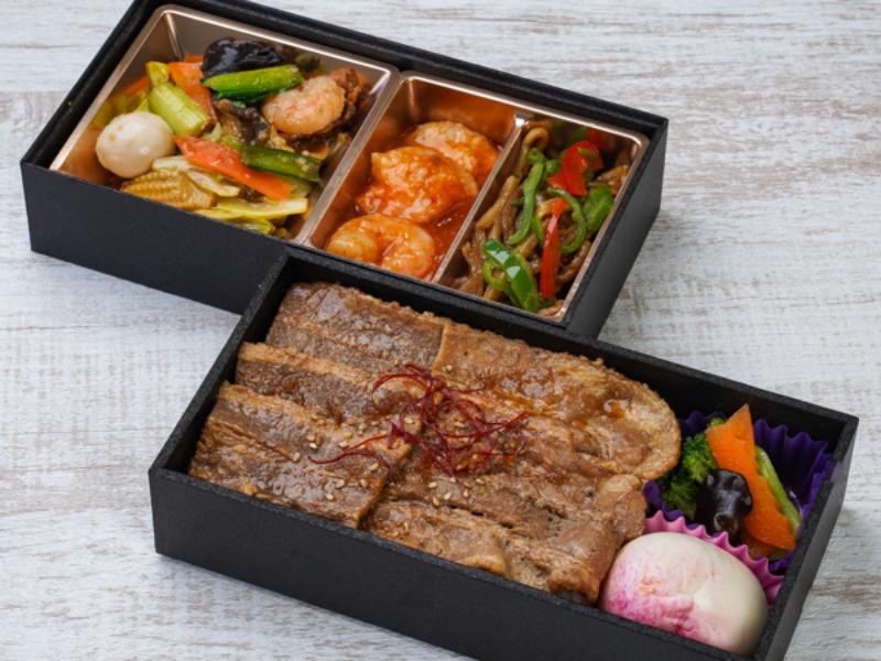 【贅沢二段弁当】三元豚焼肉＆人気中華御膳（八）
