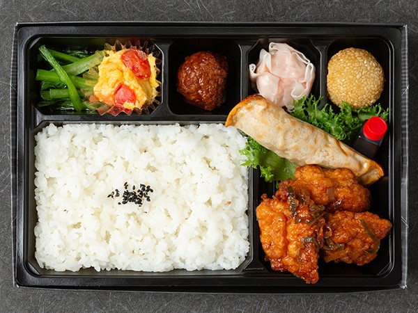 特製油淋鶏の豪華中華弁当Ａ