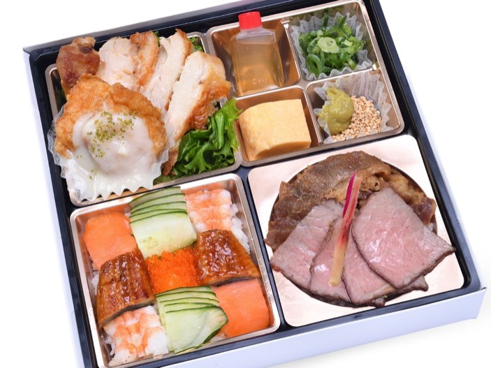 日本銘柄牛2種類を一度で食べられる肉まぶし弁当【宮崎牛・近江牛】 赤