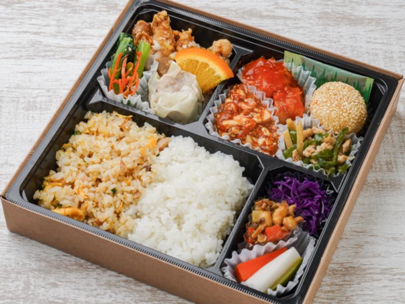 特選！シェフお任せモモゾノ中華御膳弁当