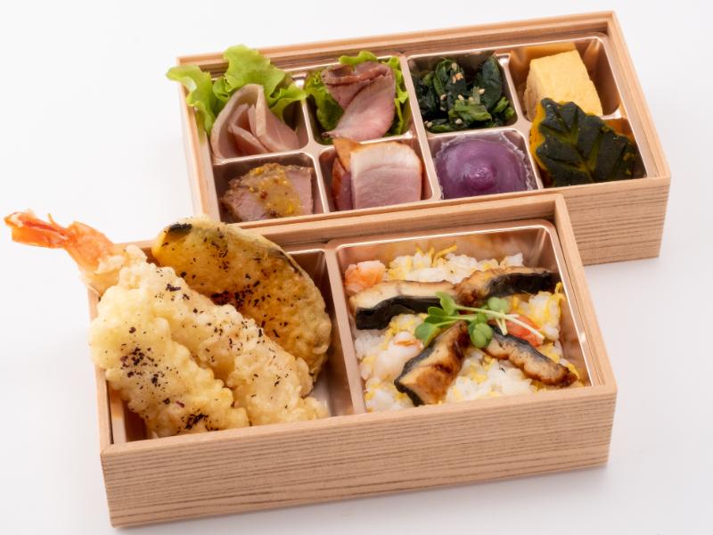 鰻と海老のチラシ寿司と天ぷら2段弁当