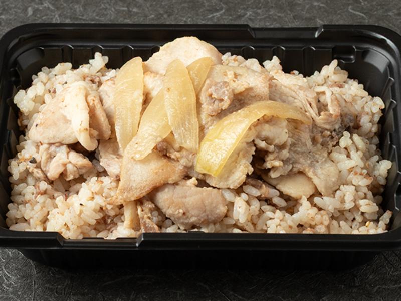 牛タン入り挽肉チャーハンと生姜焼き弁当