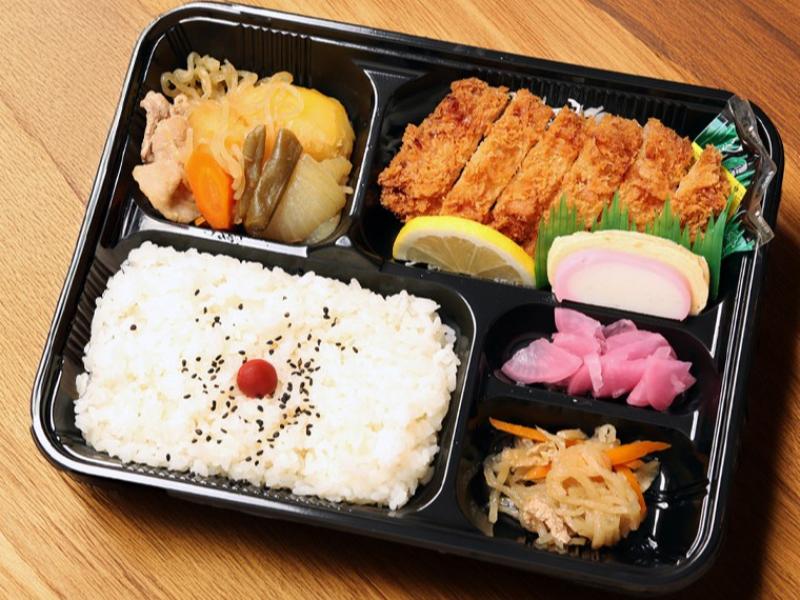 とんかつ弁当
