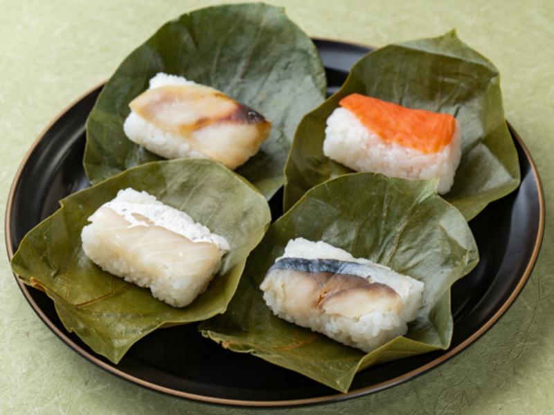 柿の葉寿司４種８個入