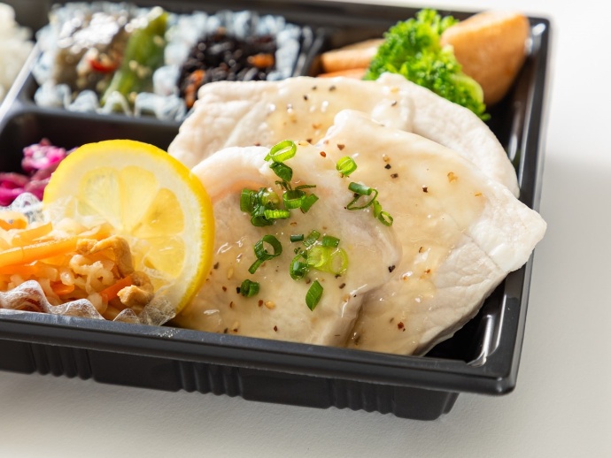 厚切り豚ロース焼き塩だれ弁当