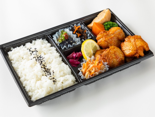 スパイシータンドリーチキン弁当