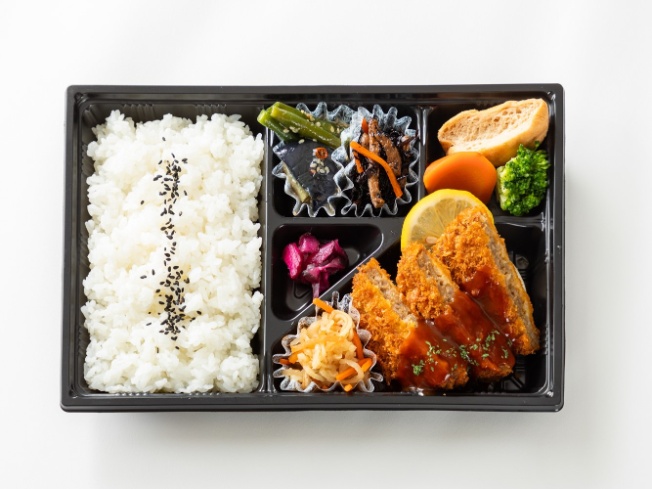 黒毛和牛のメンチかつデミソース弁当