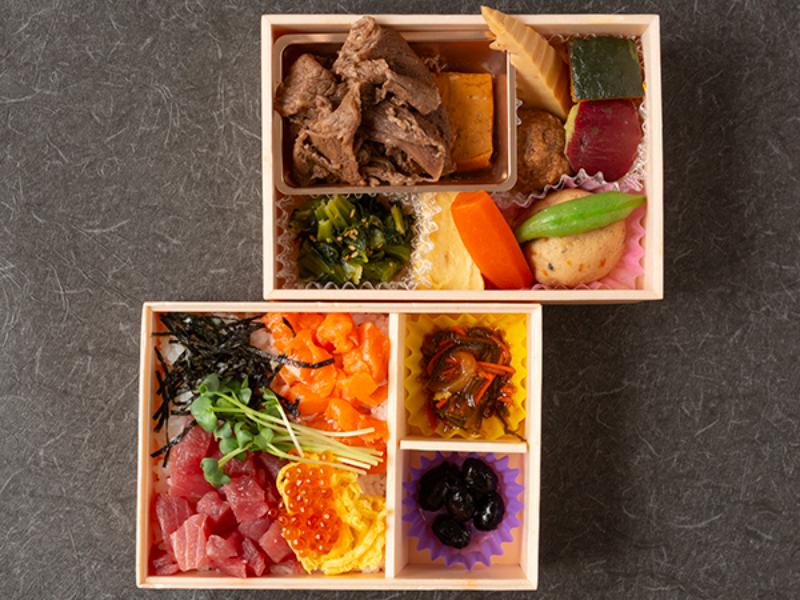 牛すき焼き二段御膳　まぐろサーモンイクラばらチラシ寿司