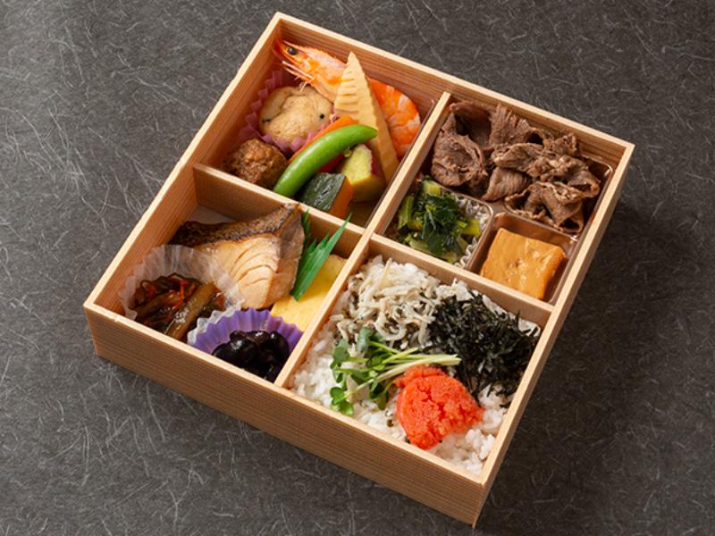 松花堂牛すき焼き・旬魚幽庵焼き　ちりめん山椒＆明太子ご飯