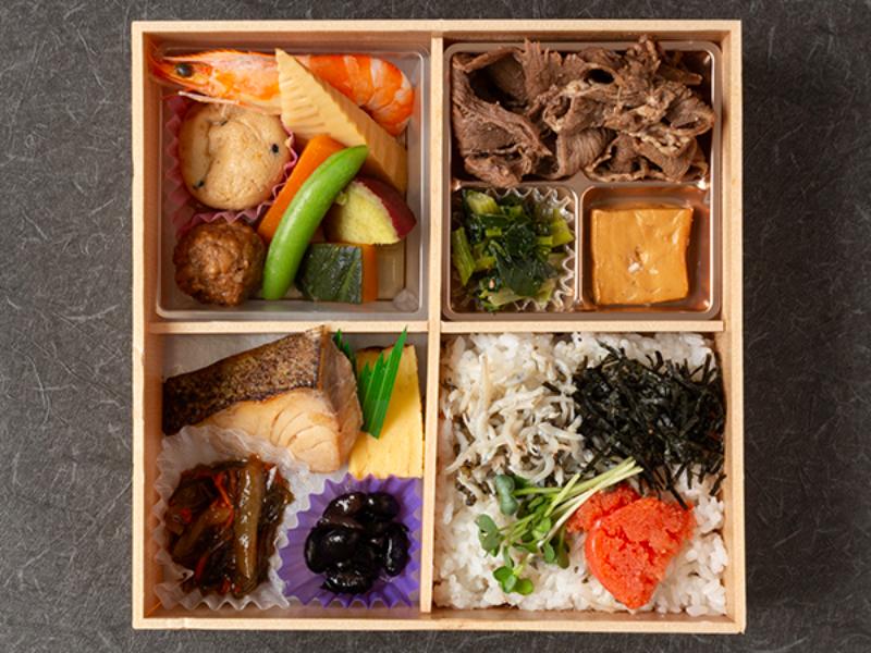松花堂牛すき焼き・旬魚幽庵焼き　ちりめん山椒＆明太子ご飯