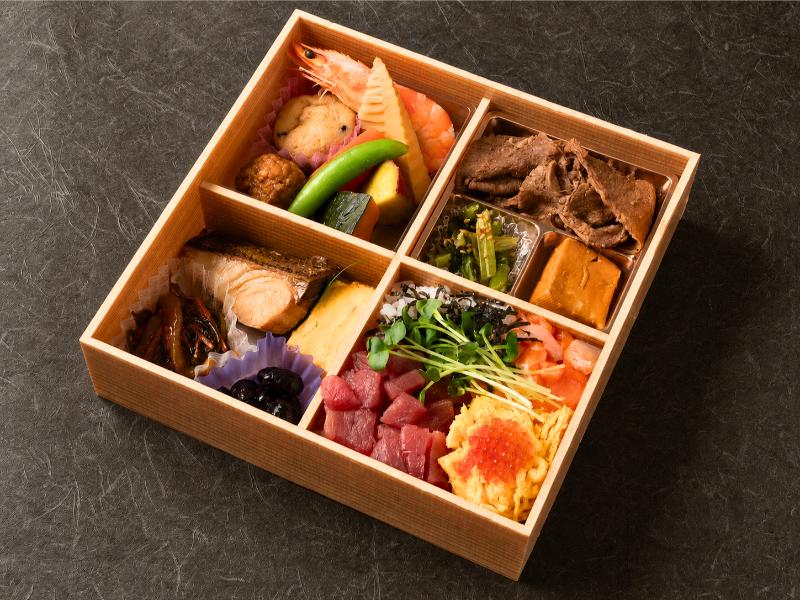 松花堂牛すき焼き・旬魚幽庵焼き　まぐろサーモンイクラばらチラシ寿司