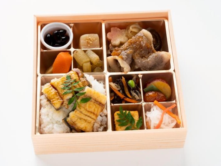 おもてなし和菜膳‐黒毛和牛すき焼きとうなぎ蒲焼き