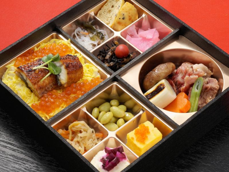 岡村牛すき焼きと鰻いくらご飯