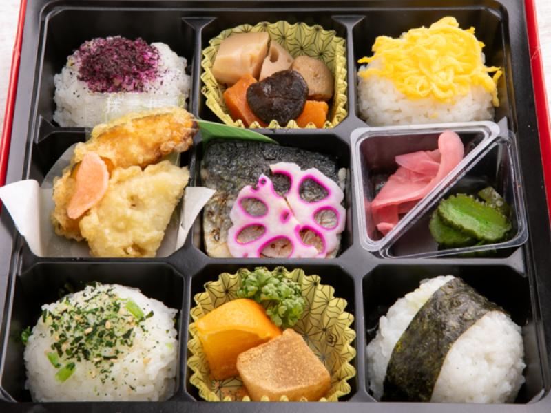『彩り弁当』焼きさば