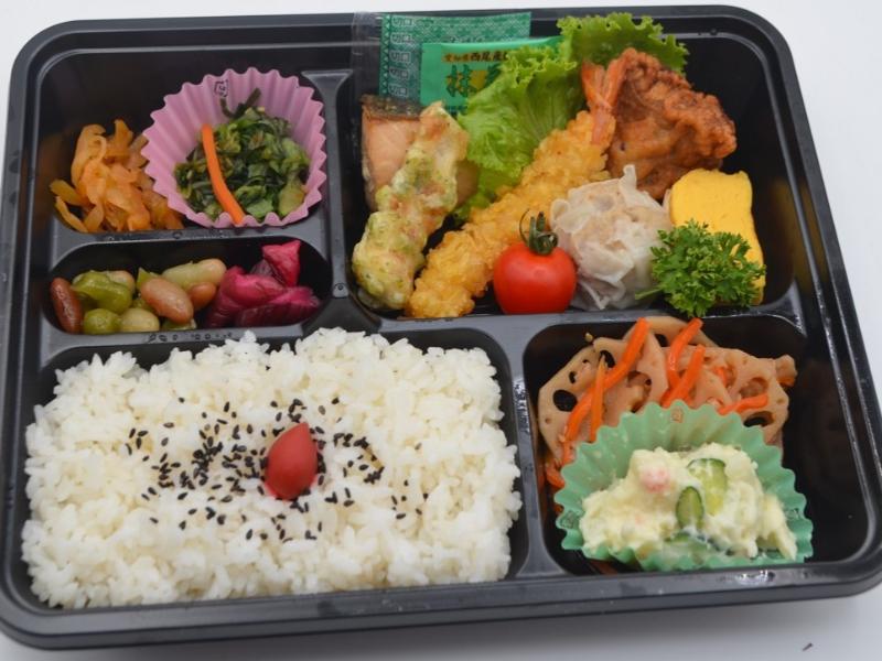 エビヤ特製 幕の内弁当