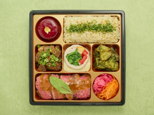 赤身ステーキ＆ポーピエット弁当〜Menu deliciou〜