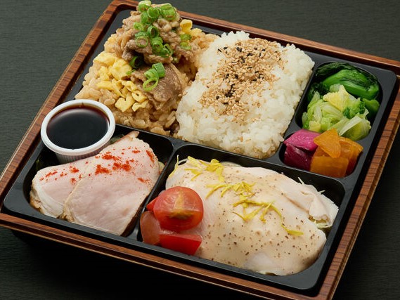 厳選ポークと牛焼肉弁当