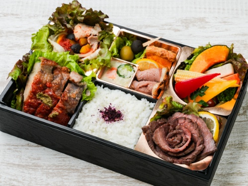 ローストビーフとローストチキンの彩御膳