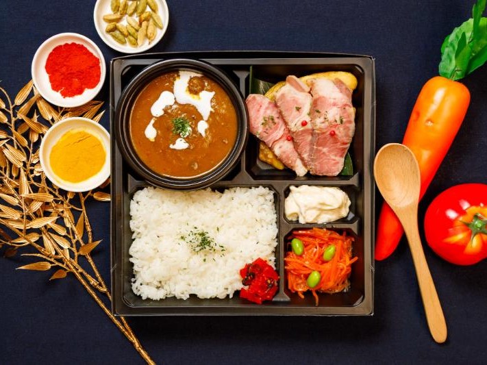 千葉和牛カレーとMISOローストポーク