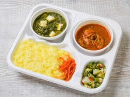 ダブルカレー（チキン＆ほうれん草チーズ）