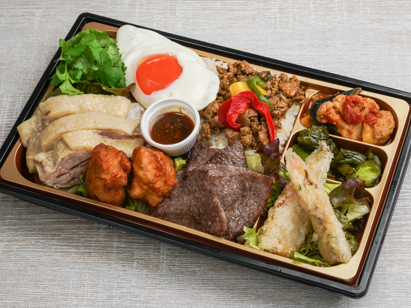 プーケットオリエンタル 東京ミッドタウン日比谷店のタイ風肉づくし弁当 2 480円 お弁当デリ お弁当の配達デリバリー