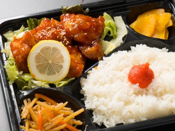 ヤンニョムチキン弁当
