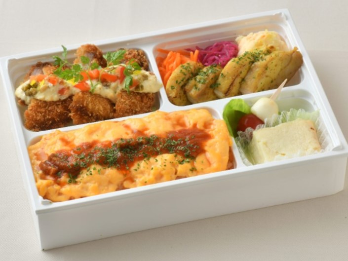 【500mlペット茶付き】豚ヒレ肉のカツレツととろとろオムライス