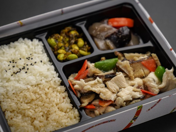 特製椎茸と鶏肉の塩ダレ弁当