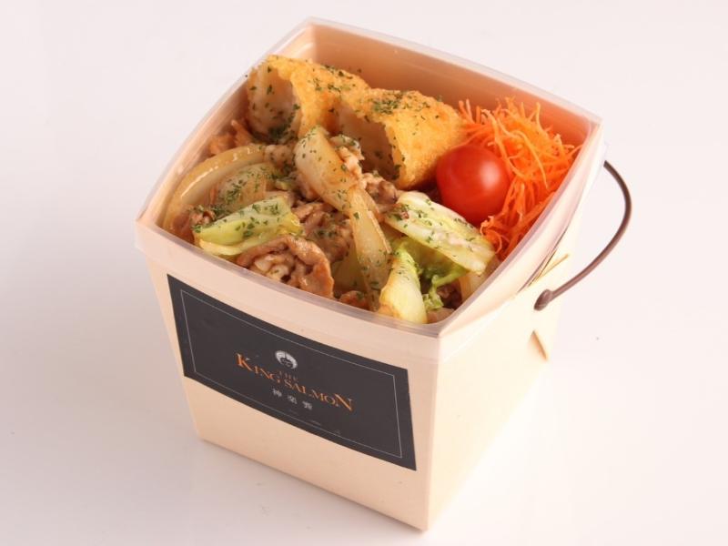 野菜たっぷり豚バラ生姜焼きと蟹クリームコロッケBOX