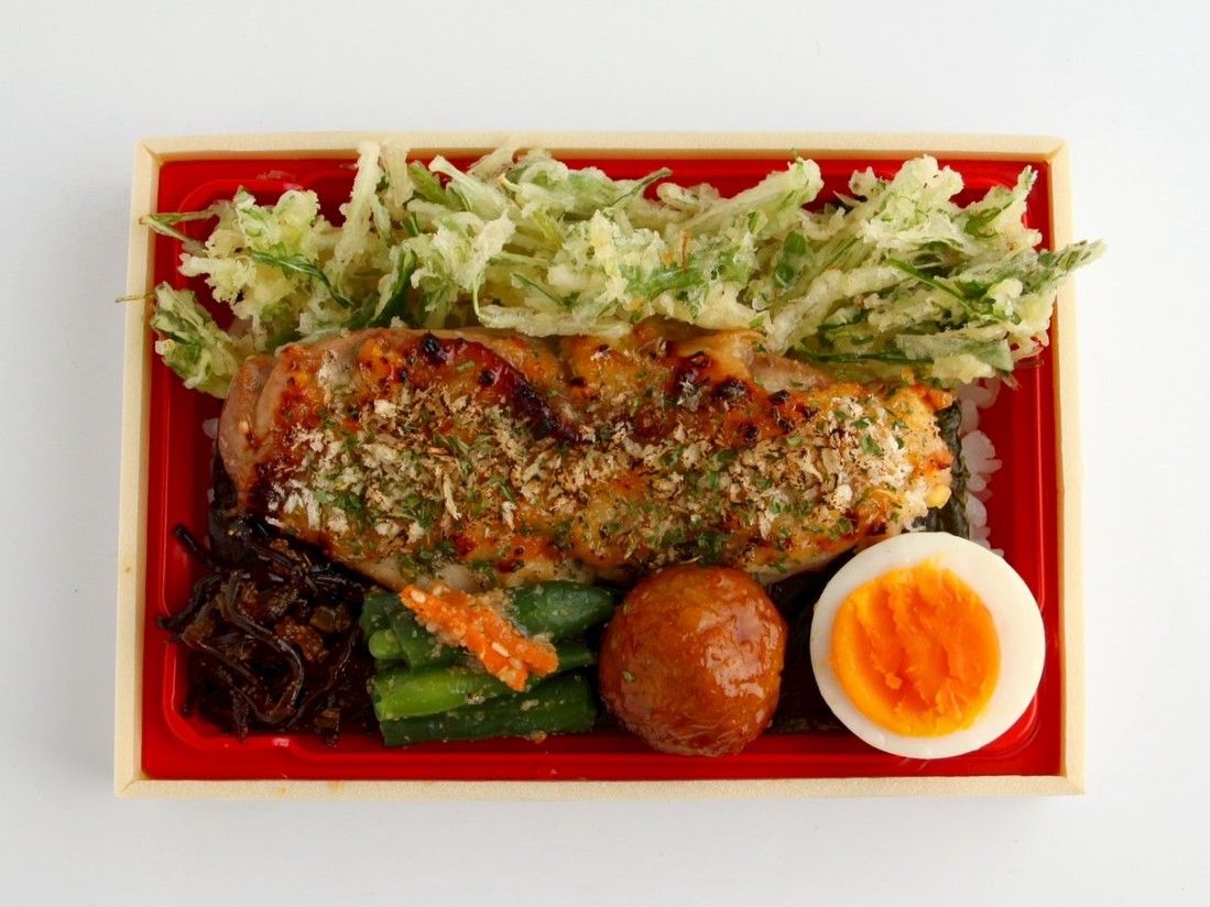 ジューシーチキンのオーブン焼き弁当