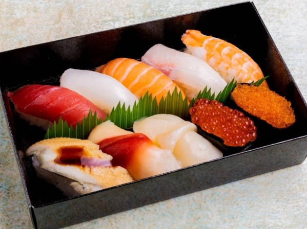 凛 握り10貫盛り