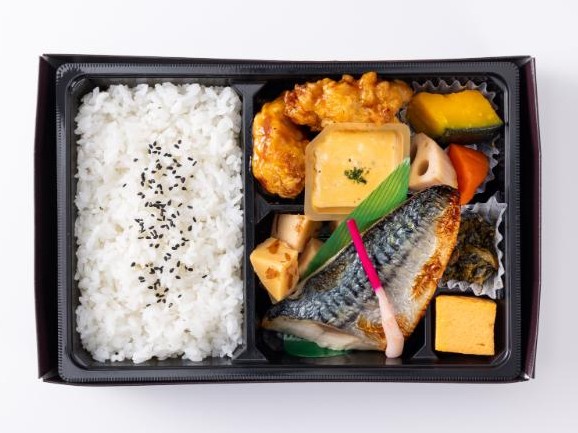 焼鯖西京吟醸漬け＆若鶏のチキン南蛮弁当