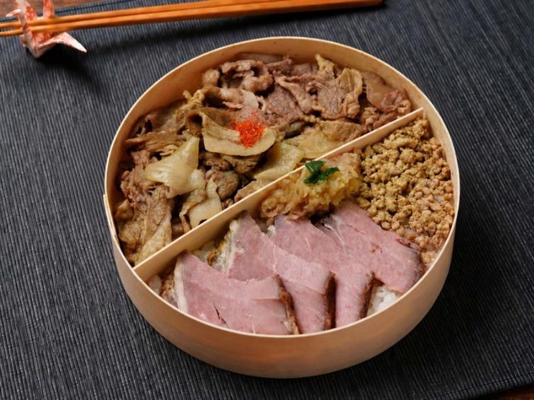 炭火焼き サーロインステーキ＆焼肉わっぱ弁当