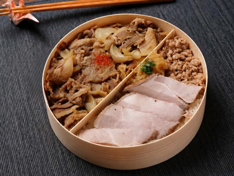 炭火焼き ポークステーキ＆焼肉わっぱ弁当